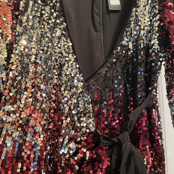 NWT City Chic irresistible, so wrap dress Ruby/silver size 18 (M) - Picture 5 of 6